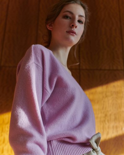 Dámský vlněný svetr s výstřihem hlubokým Kašmír - Velikost: XS, Barva: Fialová+Růžová