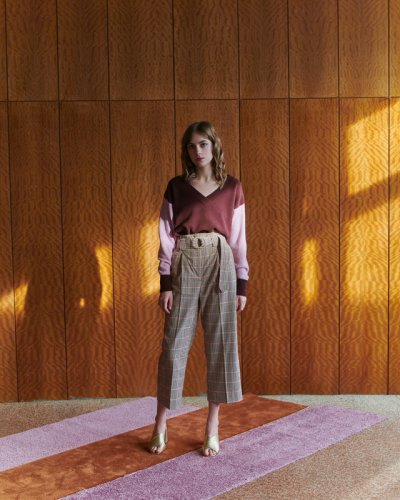 Dámský vlněný svetr s výstřihem hlubokým Kašmír - Velikost: M, Farba: Růžová